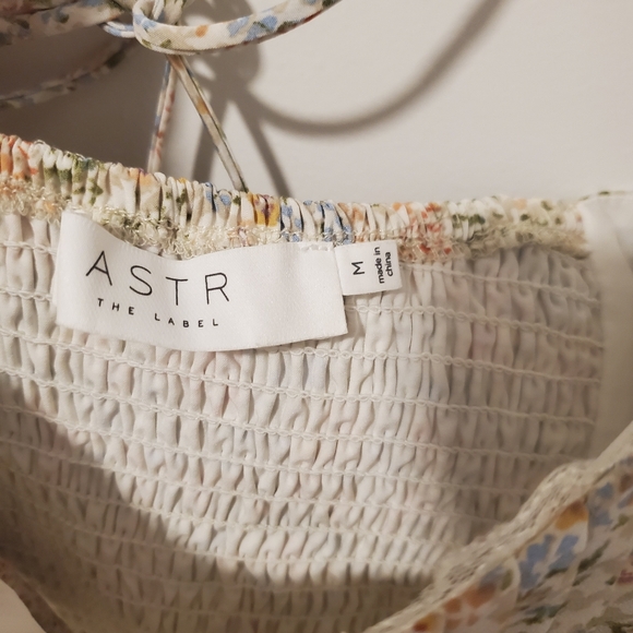 NWT FREE PEOPLE | REVOLVE | ASTR Medium Paola Bustier Crop Top Ditsy Floral - Picture 4 of 4